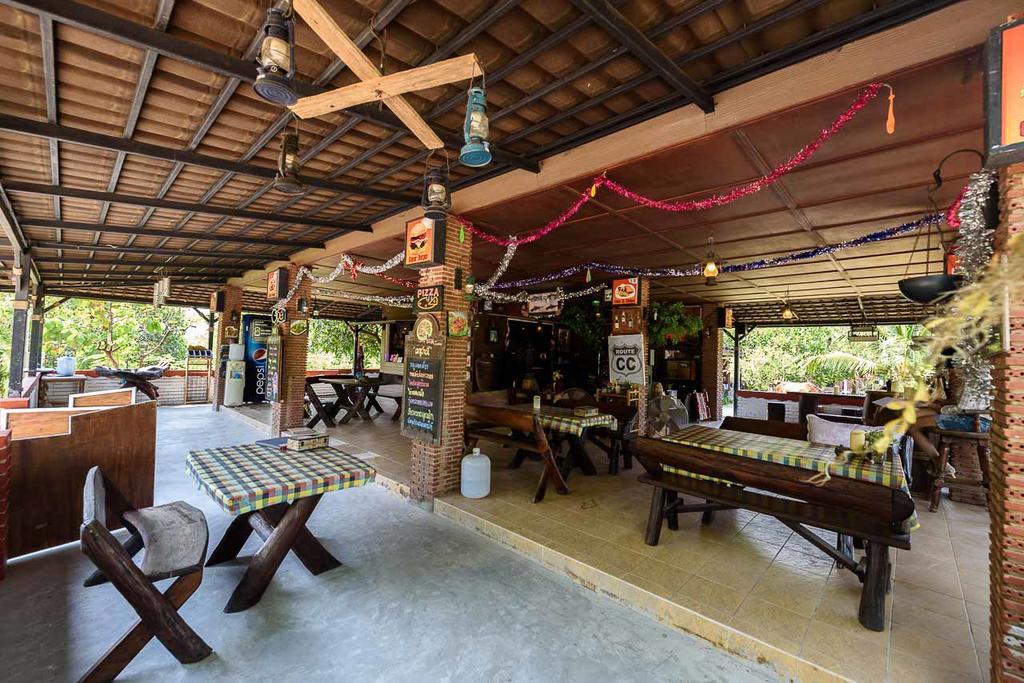 Cowboy Farm Resort Pattaya Ban Huai Yai Exterior foto